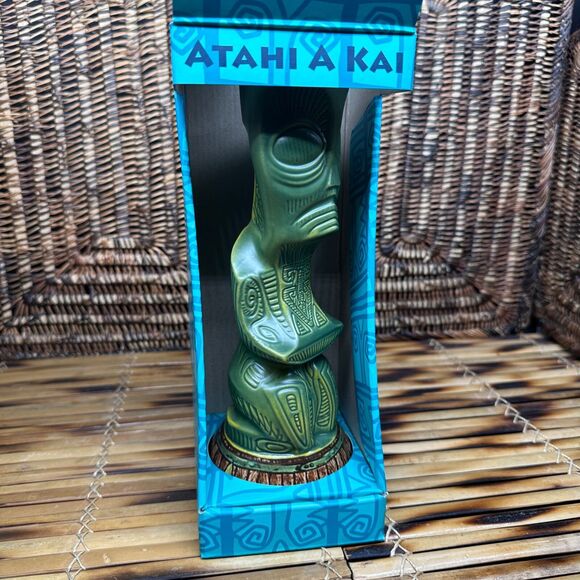 Traders Vic’s Atahi A Kai Now We Eat Tiki Mug Reesenik TV Rum Barrel NEW in BOX - Picture 3 of 14